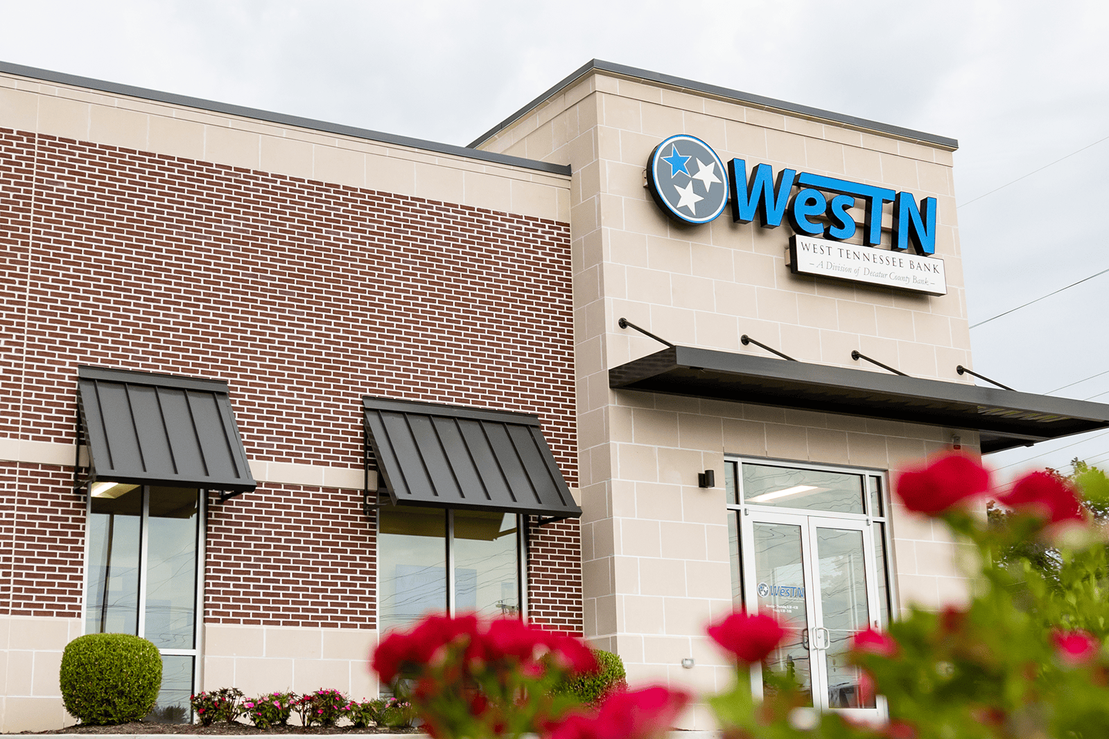 Ground view of the Brownsville branch in Brownsville